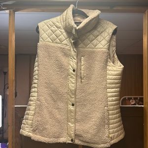 Johnston & Murphy winter vest. Like new, worn twice.